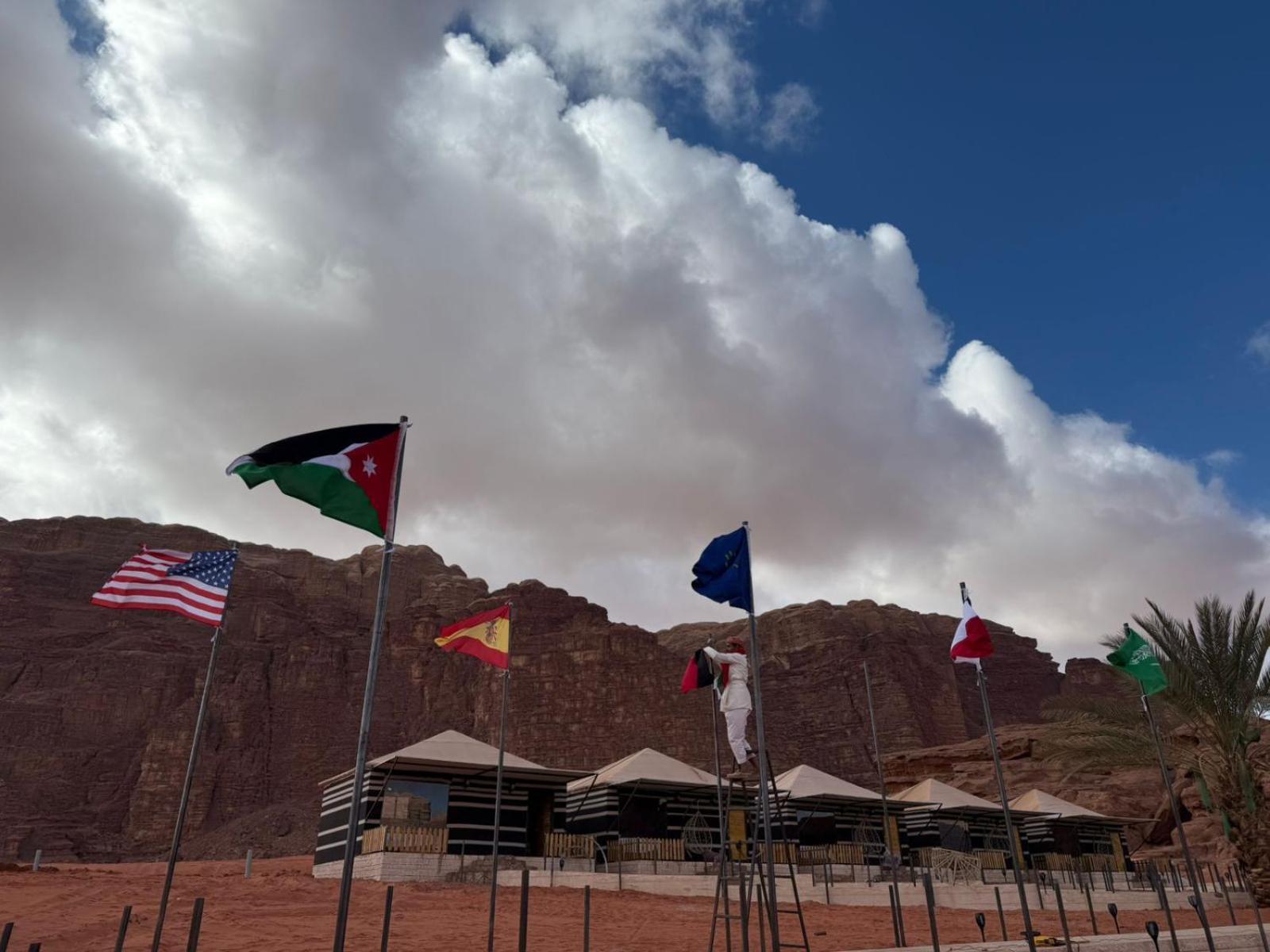 Falling Stars Camp Wadi Rum Exterior photo
