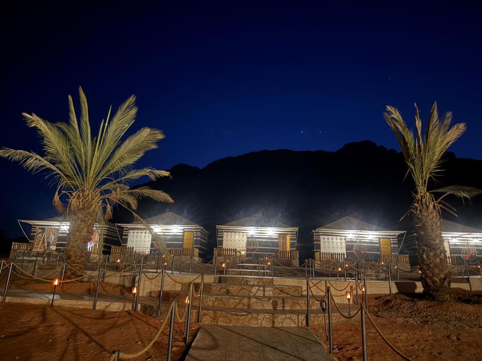Falling Stars Camp Wadi Rum Exterior photo